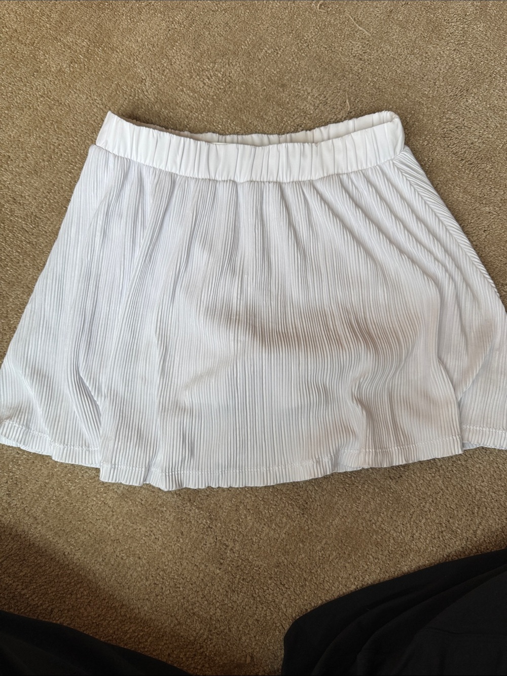 ALO Yoga micro plisse tennis skirt-  White Pleated Skater Skirt - Picture 3 of 4